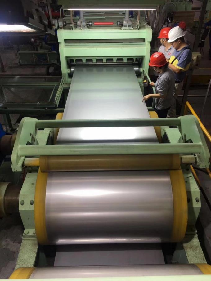 SS255 laminó el trapezoide de acero acanalado CGCC de la hoja de 28 indicadores que cubría 2